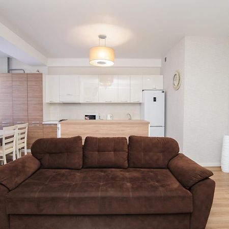 Grand Central Apartment 2 Bedrooms Chisinau Exterior photo