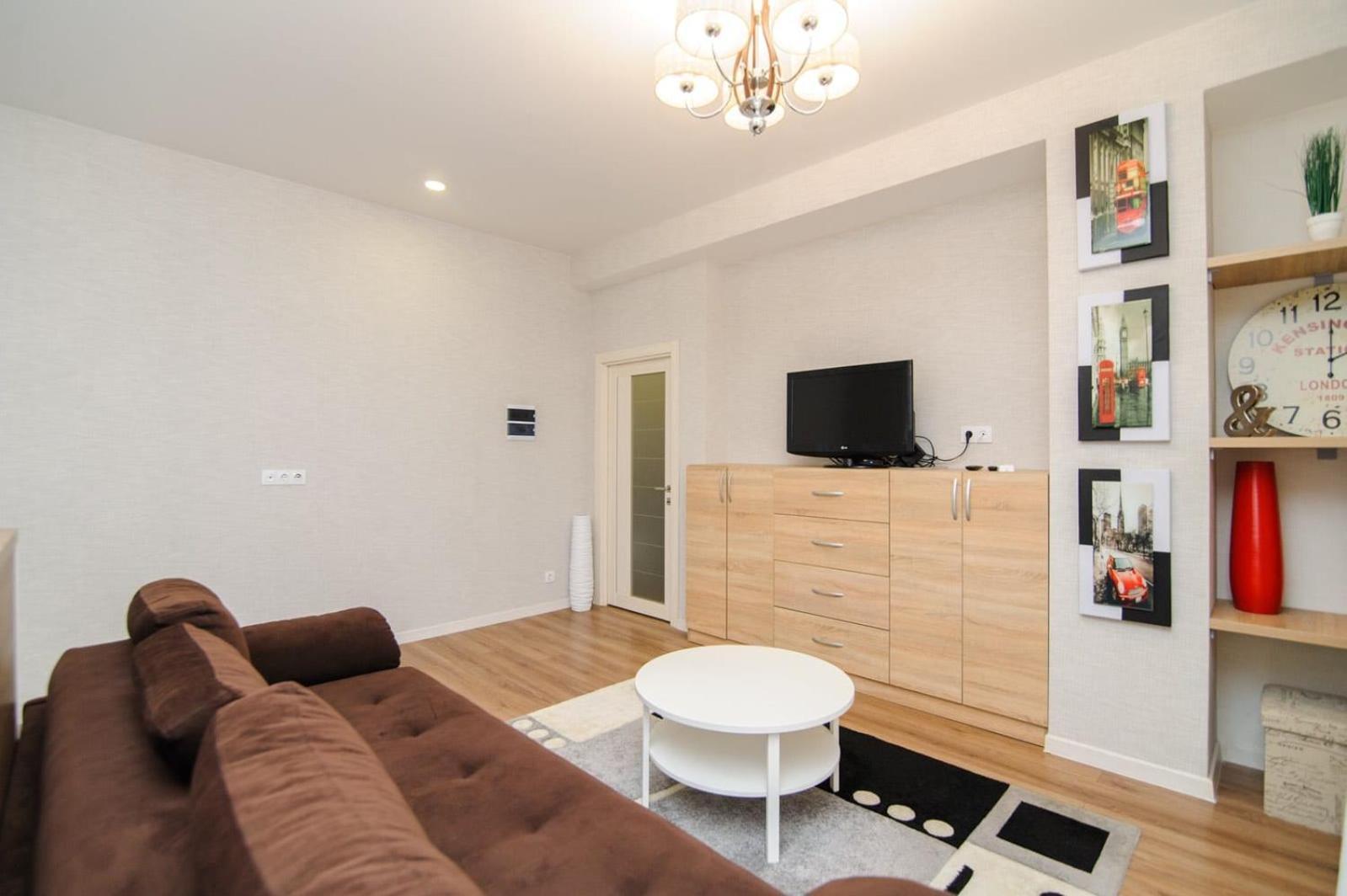 Grand Central Apartment 2 Bedrooms Chisinau Exterior photo